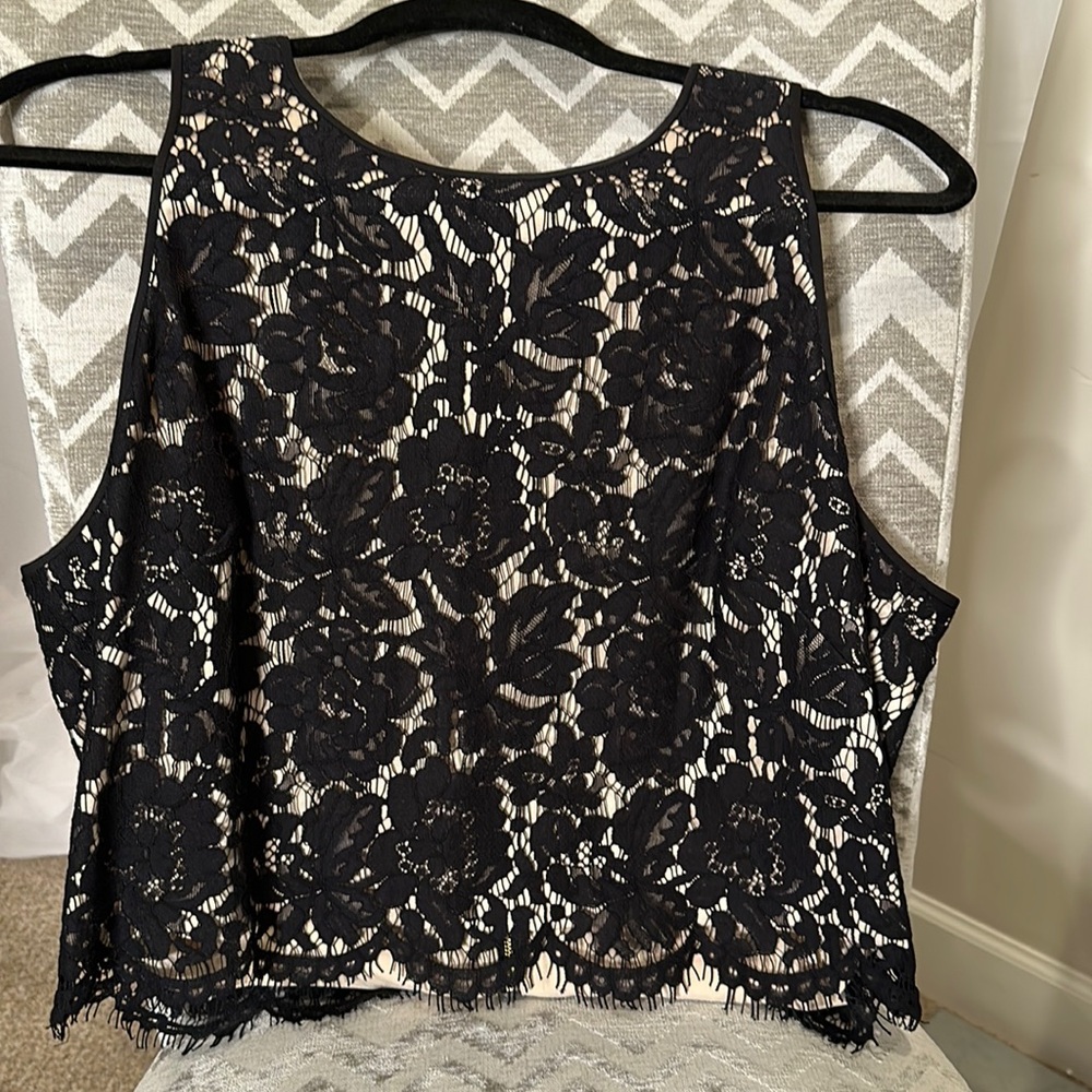 Women’s White House Black Market Top Size 14